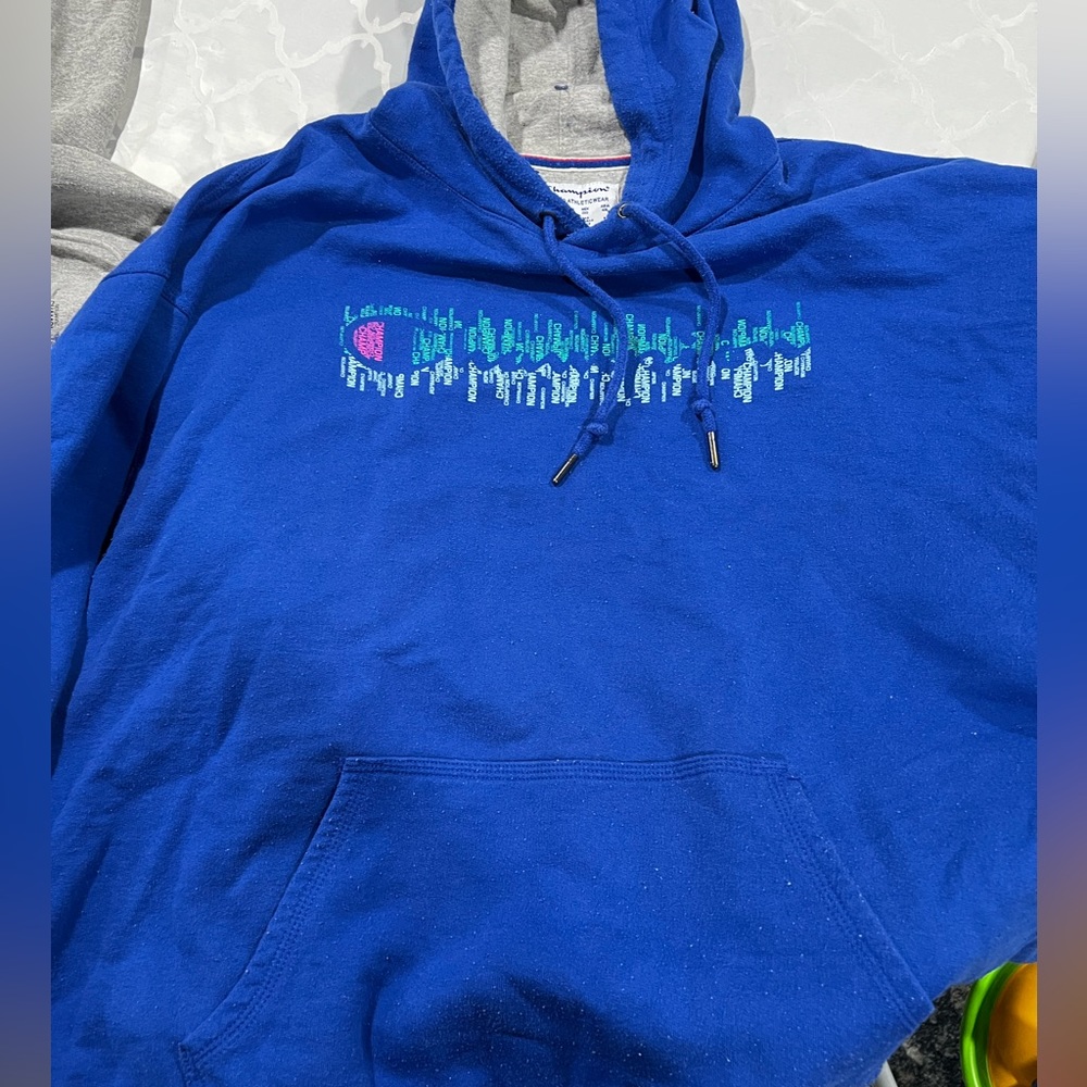 MENS 2XL CHAMPION HOODIES SET OF 2